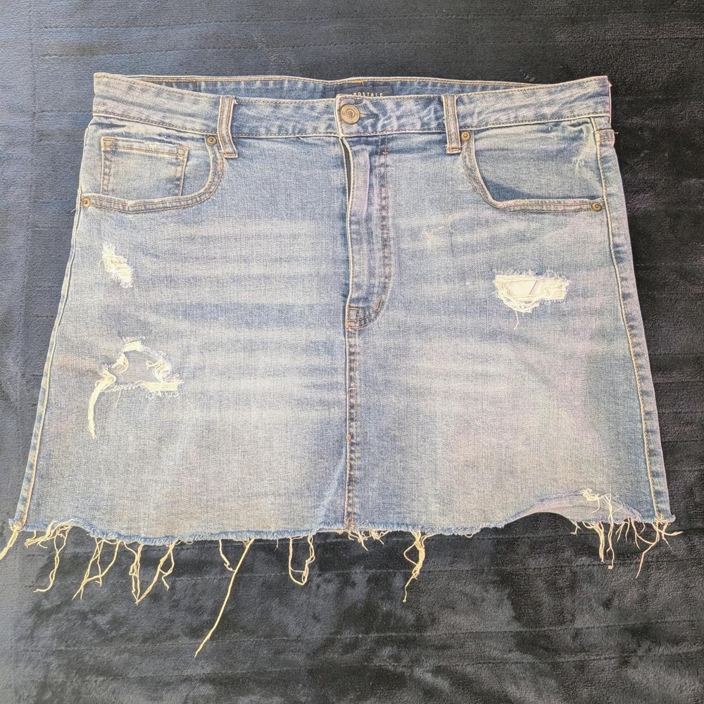 Aeropostale size 14 blue denim mini skirt with distressed details and frayed hem